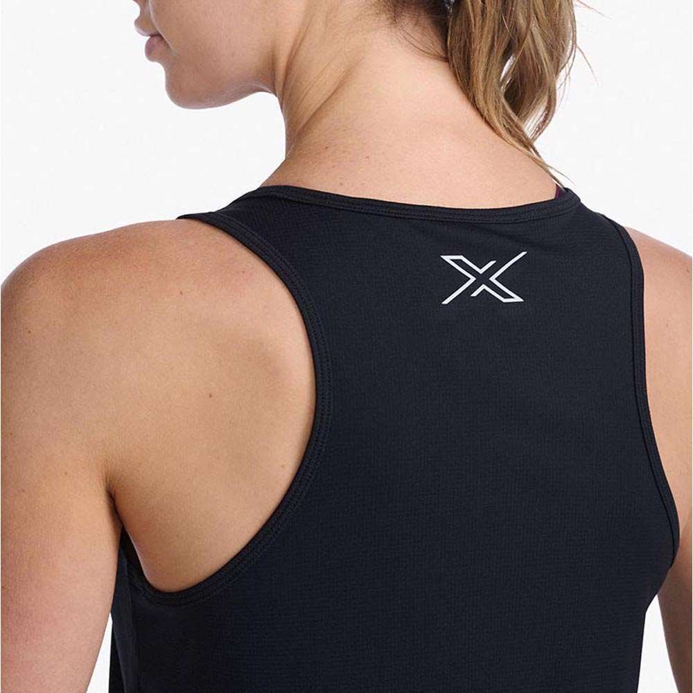 2XU Women Aero Singlet - Black / Silver Reflective - Image 5